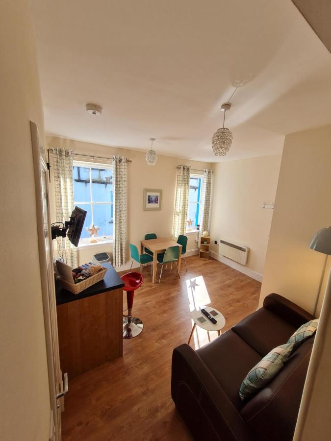 Hebridean Town House Apartment Сторноуей Екстериор снимка
